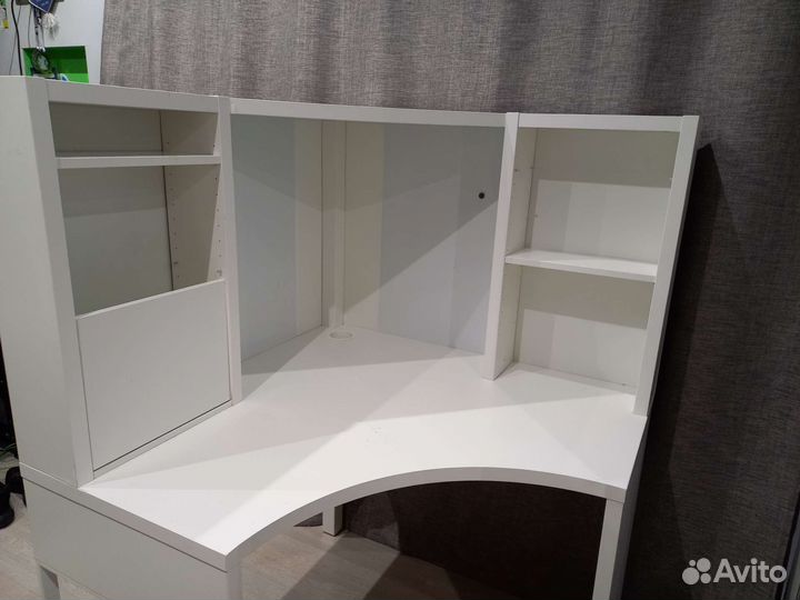 Угловой компьютерный стол IKEA