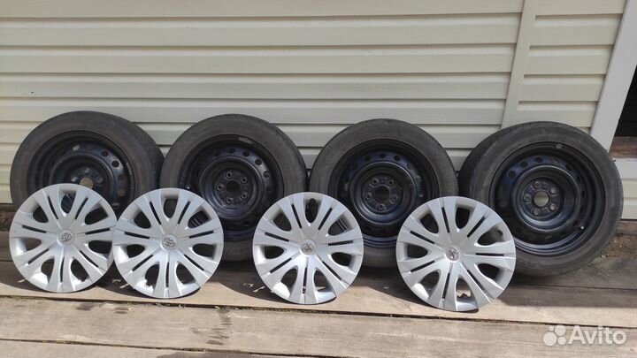 Yokohama Advan Fleva V701 205/55 R16