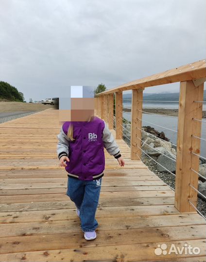 Куртка-бомбер и комбинезон на девочку р. 104