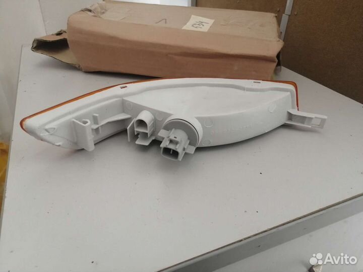 Указатель поворота левый corolla E10 2121654L3AE