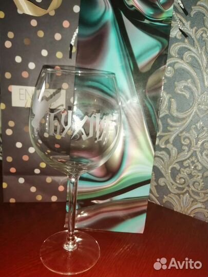 Бокал для вина, пивная кружка, бокал для виски