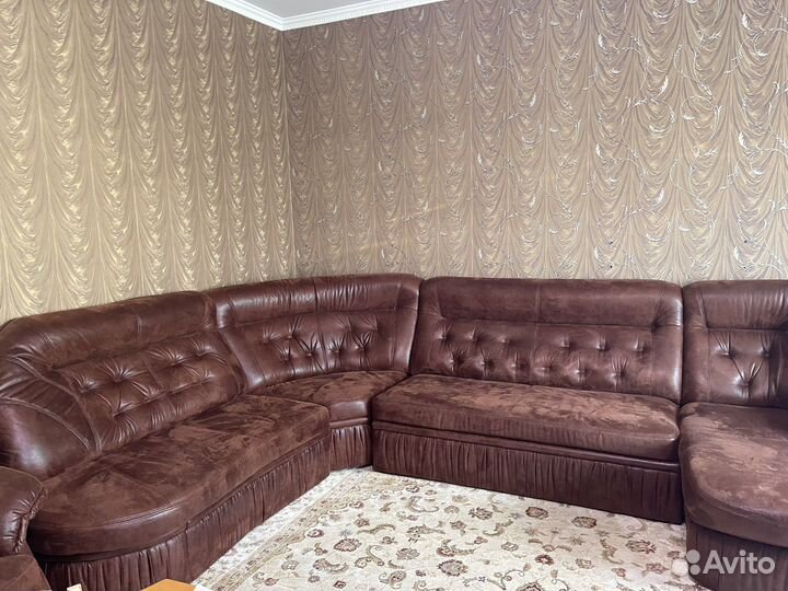 Диван с креслами