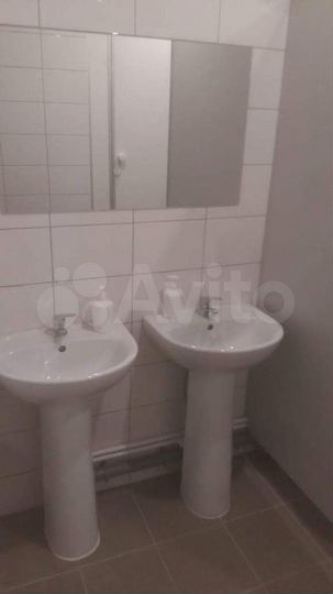 Комната 18 м² в 4-к., 1/2 эт.