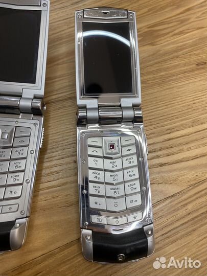 Vertu Constellation Ayxta