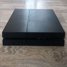 Игровая приставка ps4