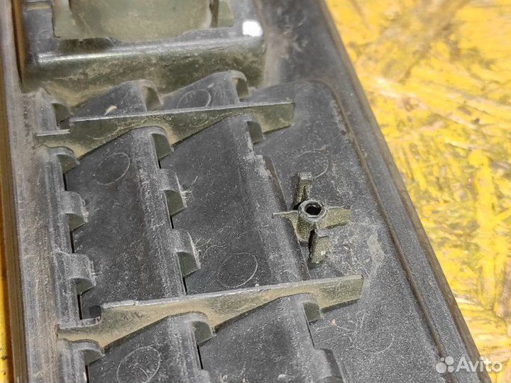 Молдинг на крыло передний правый Opel Antara L07