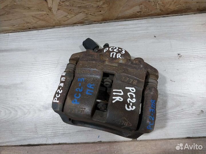 Суппорт передний Renault Symbol 2