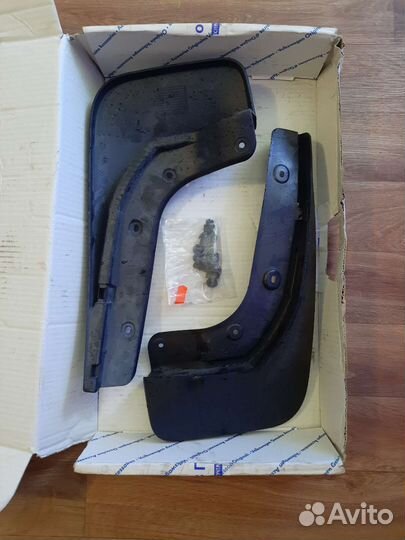 Брызговики задние Passat CC