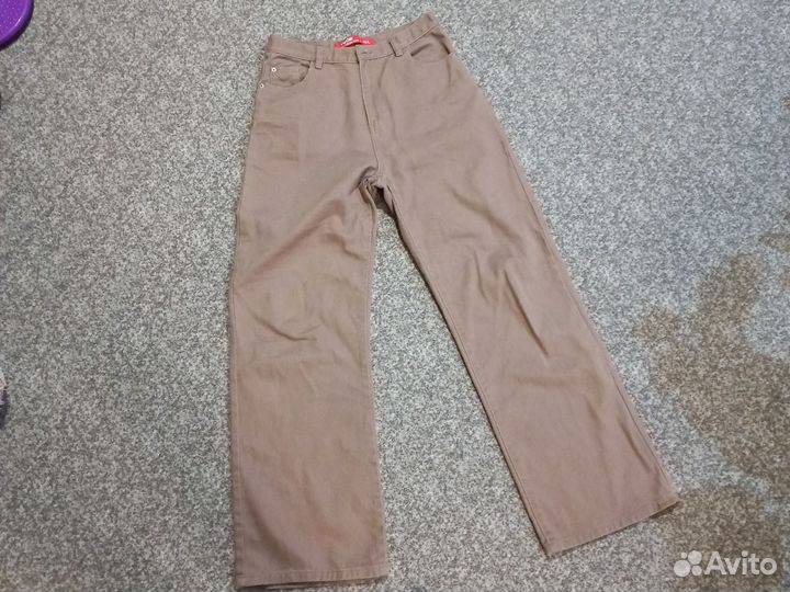 Джинсы широкие