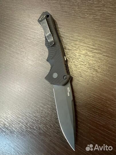 Американский складной нож Benchmade