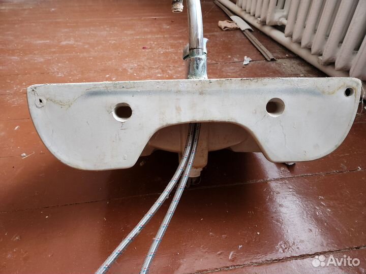 Раковина бу