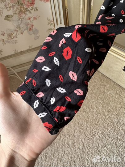 Блузка женская черная