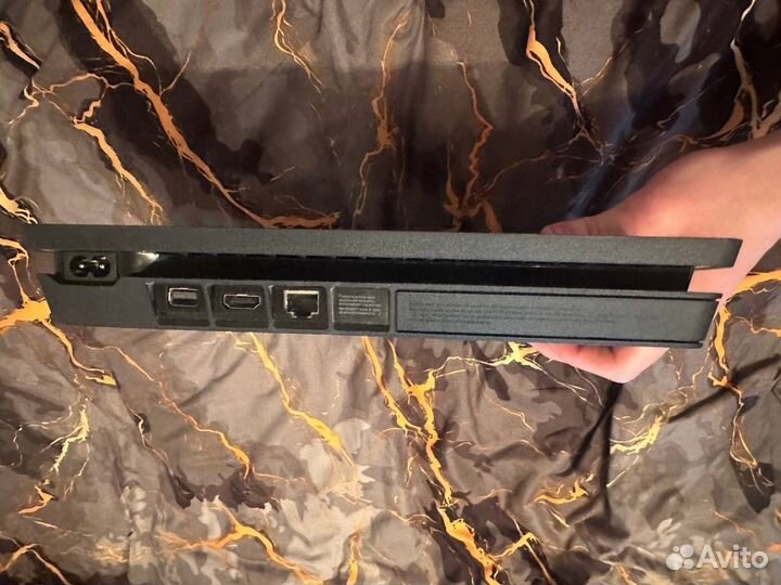 Ps4 slim 1tb 2 геймпада