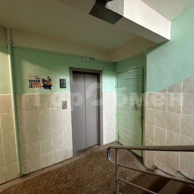 Доля: Комната 13,5 м² в 2-к., 1/9 эт.