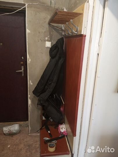 Вешалка в прихожую