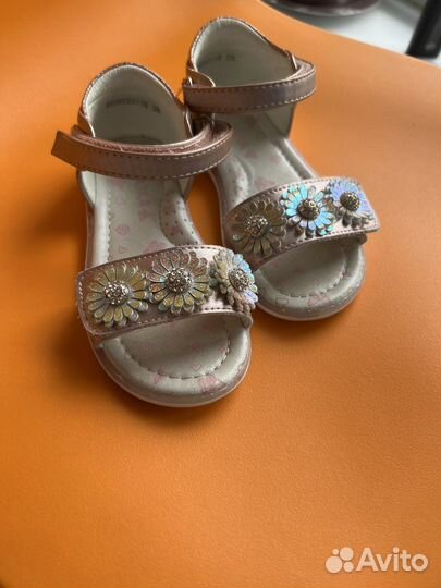 Босоножки для девочки