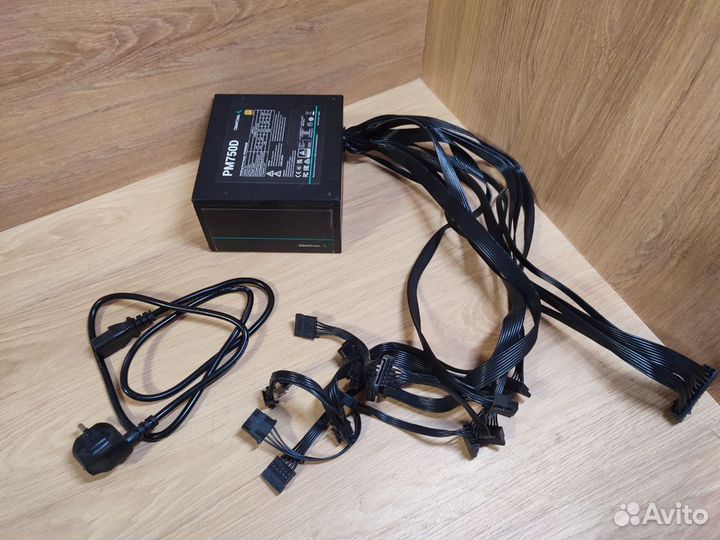 Блок питания Deepcool 750W 80+ Gold