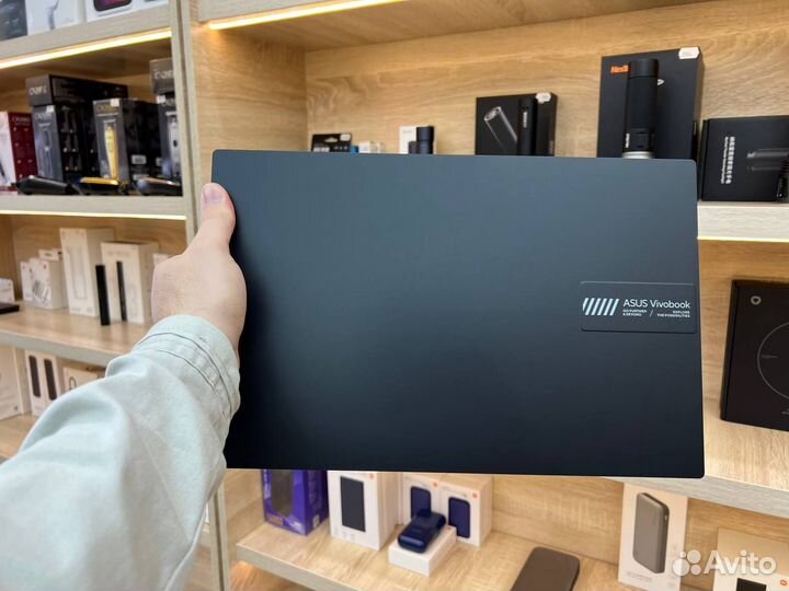 Asus Vivobook GO 15 16/512 R57520U