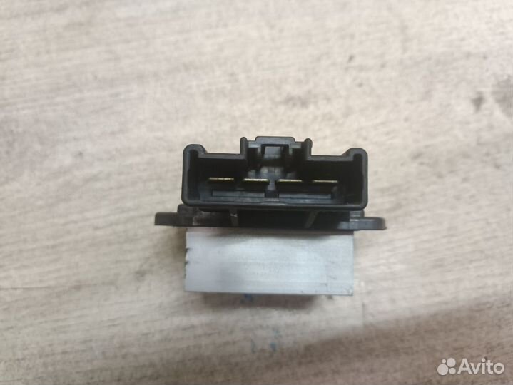 Резистор отопителя Toyota Camry XV30 (2001—2006)