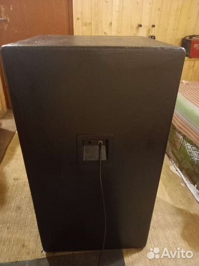 Эстрадный сабвуфер