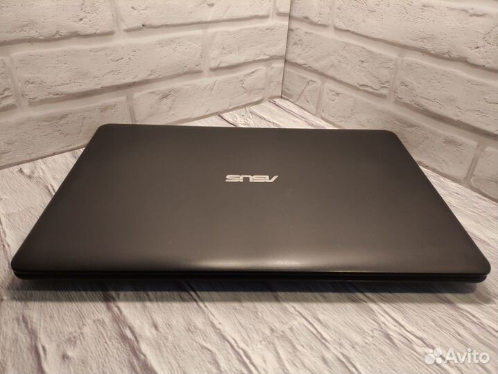 Игровой Asus 17.3 Дюйма/SSD/2 Карты/8 Озу/core i7