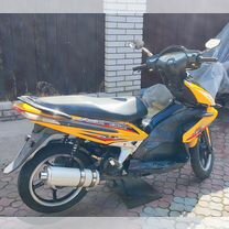 Скутер GX Stinger 72cc