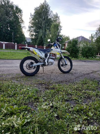 Эндуро Авантис FX lux 250