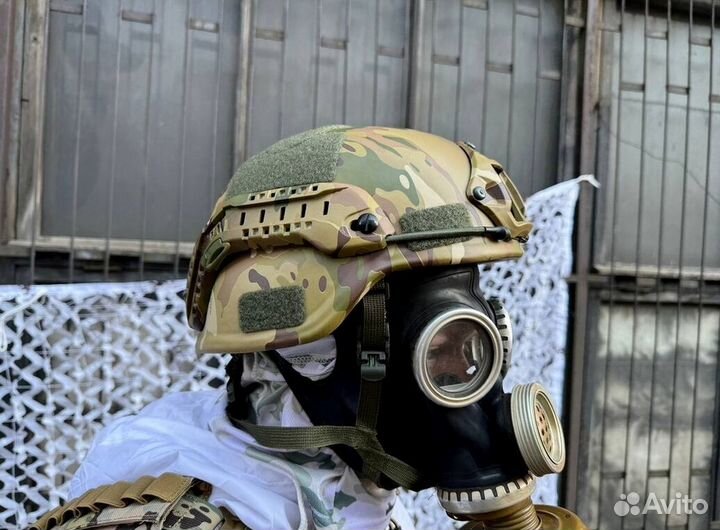 Военный шлем безухий