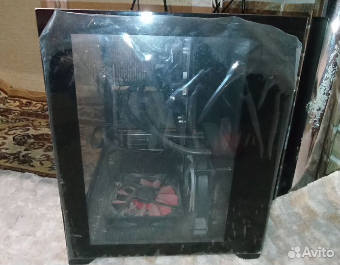 Компьютер в сборе с монитором