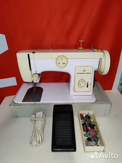 Швейная машинка Чайка 132м