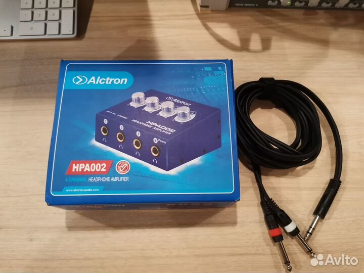 Усилитель для наушников Alctron HPA002