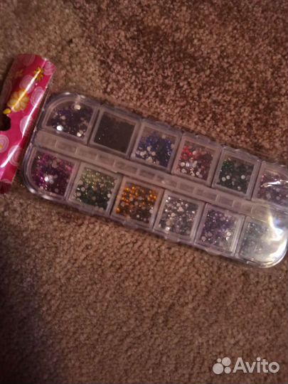 Стразы для ногтей