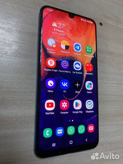 Samsung Galaxy A50, 6/128 ГБ