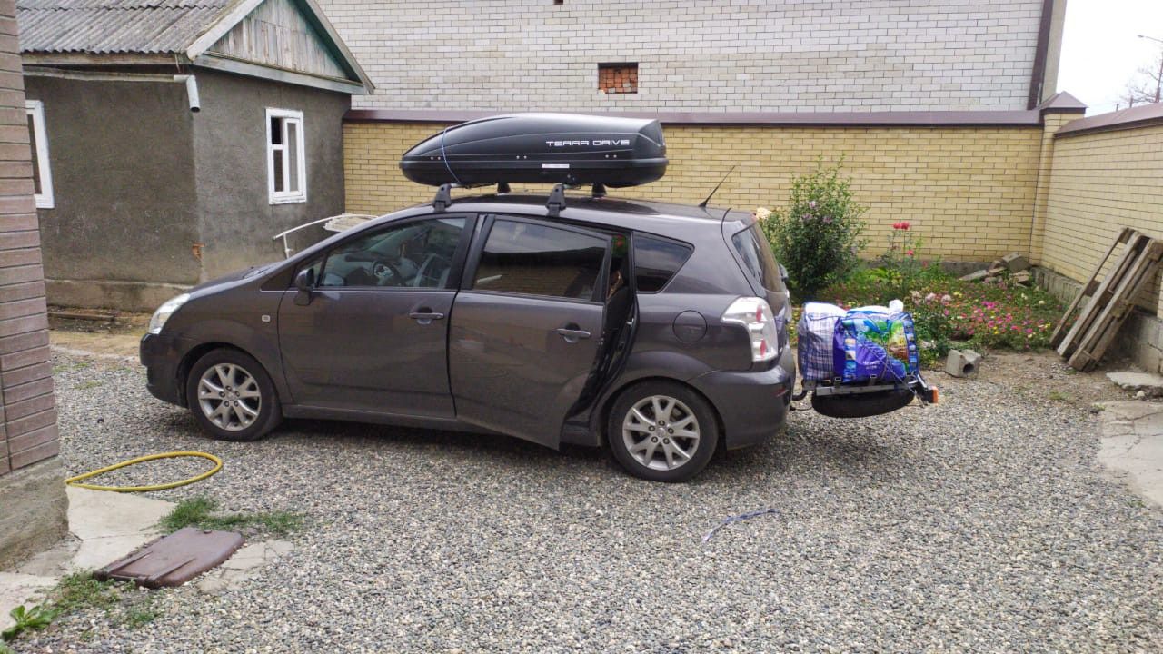 Toyota Corolla Verso: фото владельца