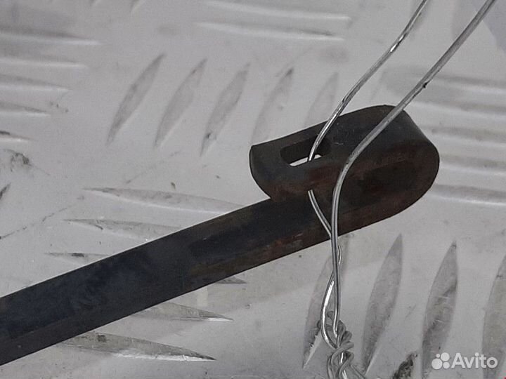 Щеткодержатель (поводок стеклоочистителя, дворник)