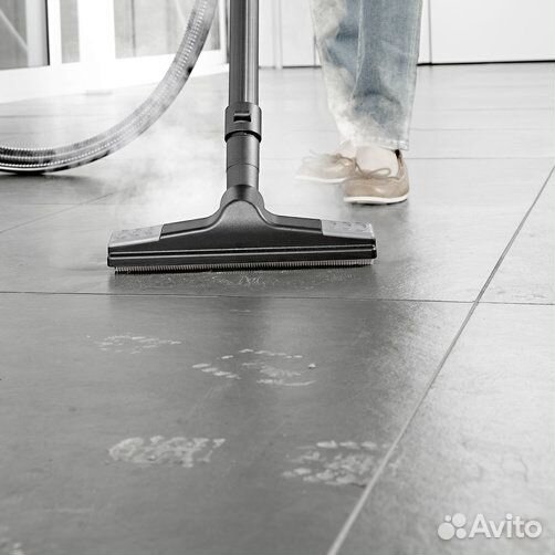 Паропылесос Karcher SV 7, белый