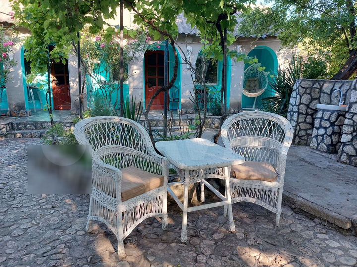 Комната 35 м² в 2-к., 1/1 эт.