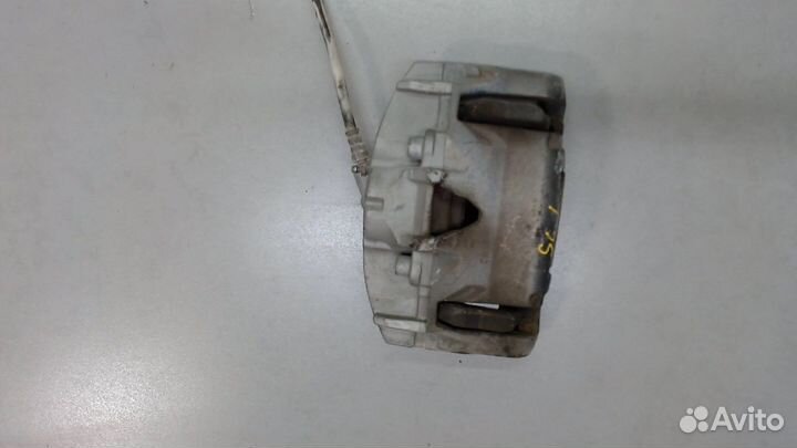 Суппорт Volvo XC70, 2012