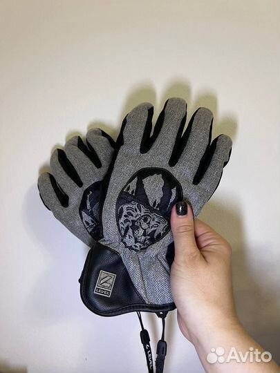 Перчатки Level suburban