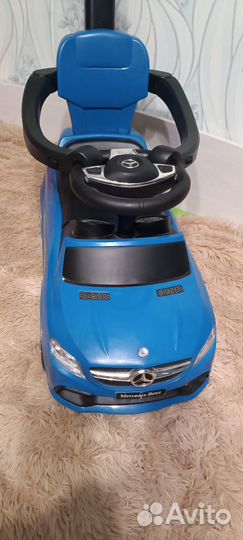 Машинка каталка толокар с ручкой