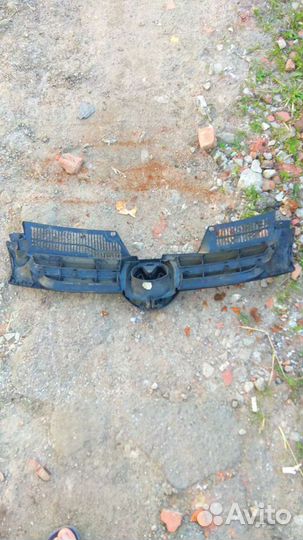 Решетка радиатора VW jetta