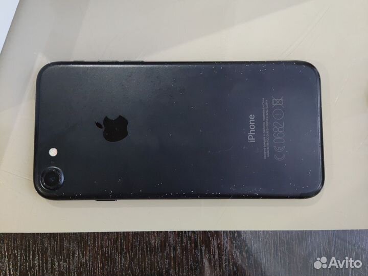 iPhone 7, 32 ГБ