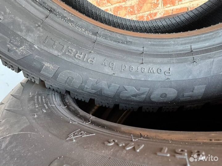 Pirelli Formula Ice 195/55 R15 85T