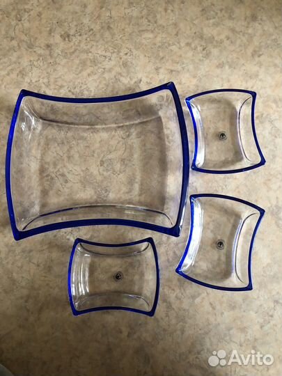 Набор салатников новый