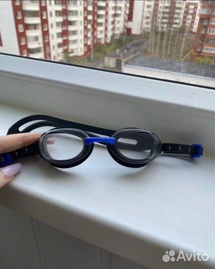 Очки для плавания