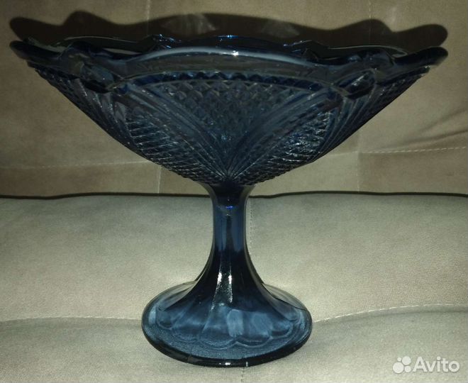Ваза для фруктов на ножке цветное стекло СССР