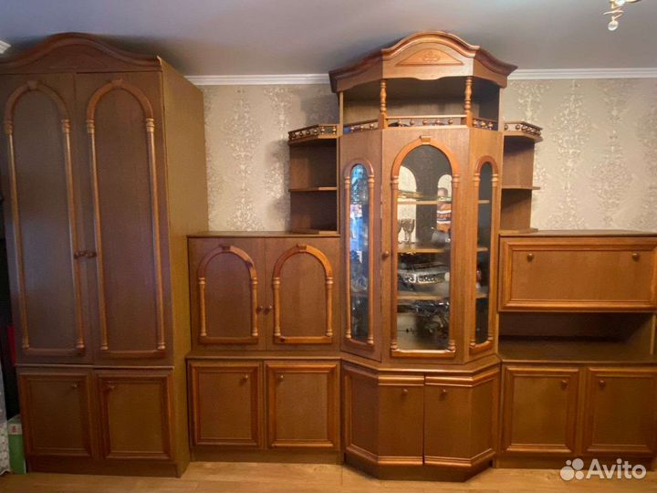 Стенка в гостиную бу