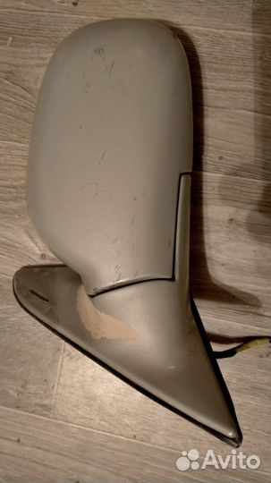 Левое зеркало тайота