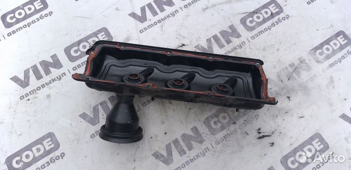 Клапанная крышка Audi A6