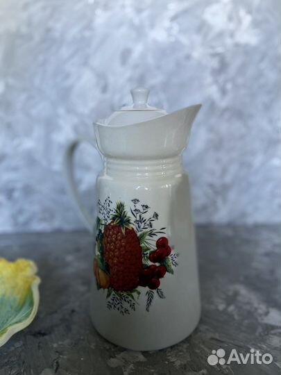 Фарфоровый кувшин СССР